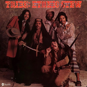 夜兰被丘丘人抓住繁衍后代
